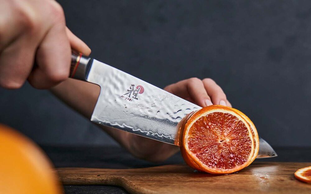 Miyabi artisan 8 inch chef knife ( how it feels in hand)