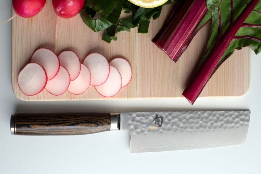 Shun premier nakiri ( How the knife will feel in hand)